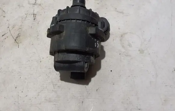BMW i5 G60 Electric auxiliary coolant/water pump 945503406