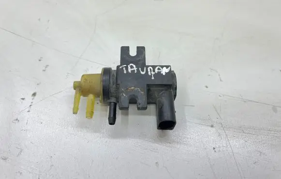 Volkswagen Touran I Vacuum valve 1K0906627A 07T334 70086800