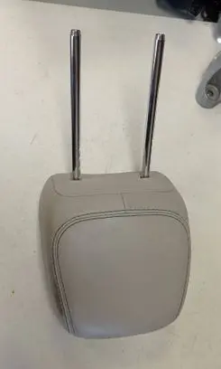 Chrysler Pacifica Rear seat headrest 