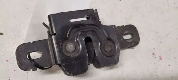 Volvo XC60 Engine bonnet/hood lock/catch