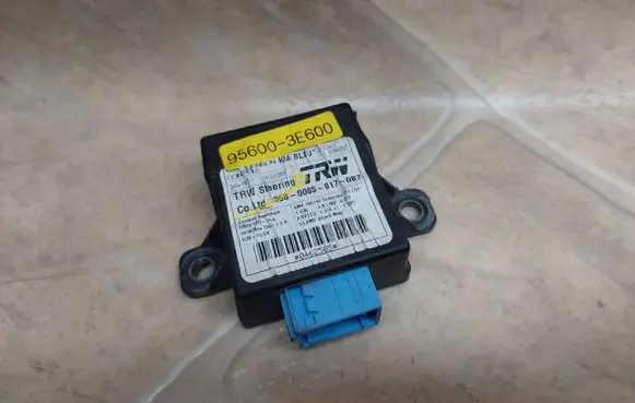 KIA Sorento Power steering control unit/module 956003E600