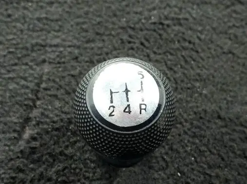 Mazda 323 F Gear lever shifter trim leather/knob
