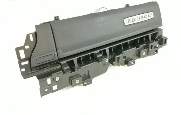 Glove box