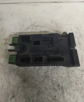 Mercedes-Benz Vito Viano W638 Fuse module 0005400650 08501002