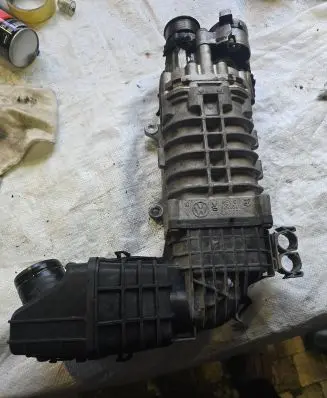 Volkswagen PASSAT B6 Supercharger 03C276 325184 73391