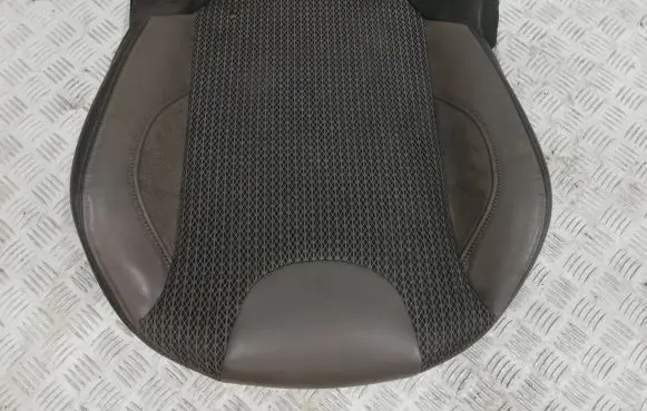 Peugeot 2008 I Seat trim 