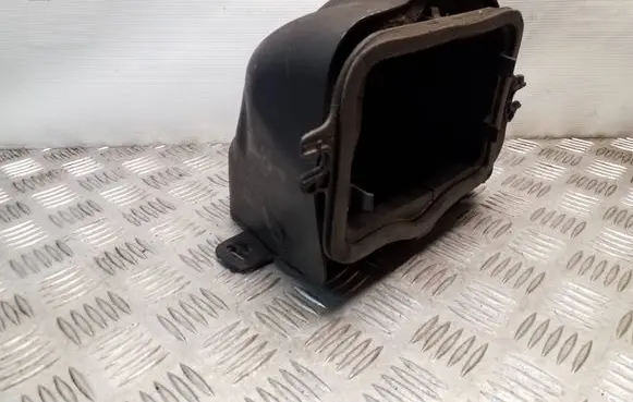 Renault Trafic III (X82) Intercooler air guide/duct channel 687781491R 93452498