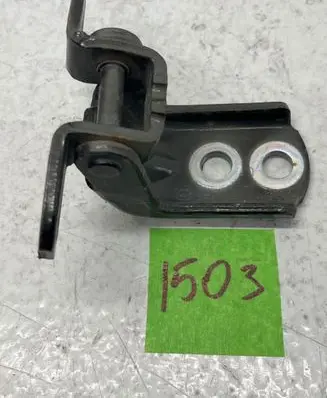 Nissan Leaf I (ZE0) Rear door upper hinge A047743