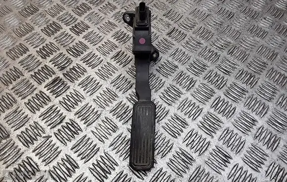 Toyota Auris 150 Accelerator throttle pedal 7811002020