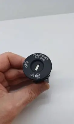 Nissan Qashqai Passenger airbag on/off switch 17630S0