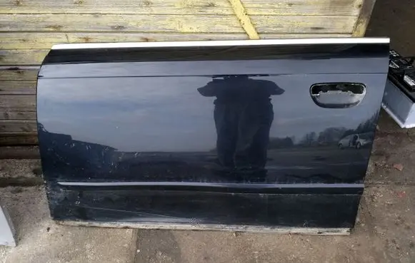 Audi A4 S4 B7 8E 8H Front door 8E0853283B