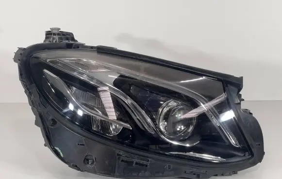 Mercedes-Benz E W213 Headlight/headlamp A2139062606