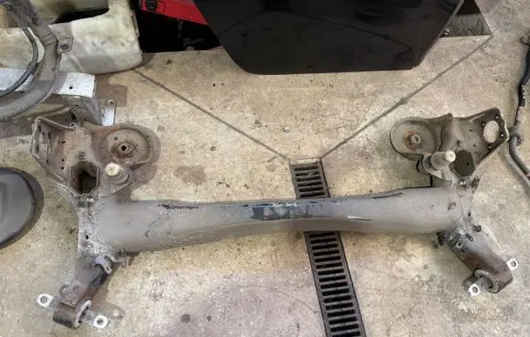 Rear axle beam