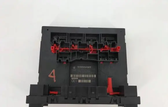 Volkswagen Touran I Other control units/modules 1K0937049T