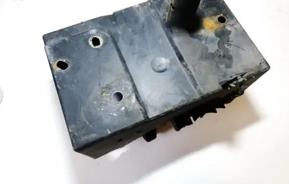 Peugeot 406 Battery box tray 9623184980