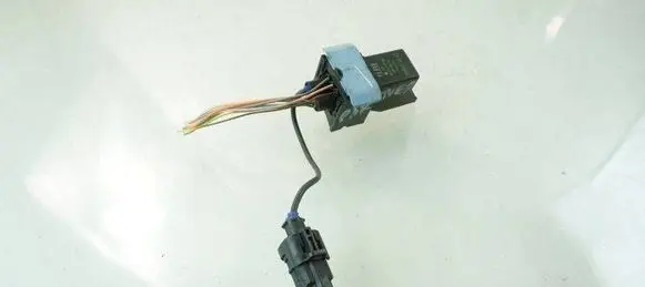 Citroen Berlingo Glow plug pre-heat relay 9802424080