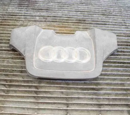 Audi Q5 SQ5 Engine cover (trim) 06E103926N