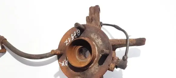 Nissan Almera N16 Front wheel hub