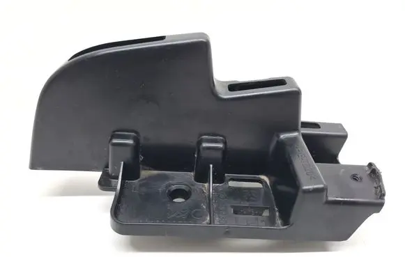Opel Combo E Rear bumper mounting bracket 9816808580