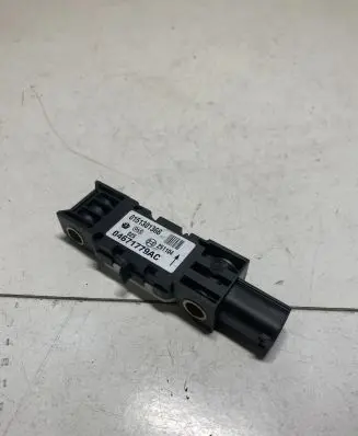 Chrysler PT Cruiser Airbag deployment crash/impact sensor 04671779AC 251104 0151301366