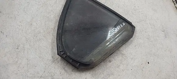 Mitsubishi Lancer X Rear side window