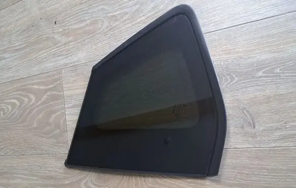 Nissan X-Trail T33 Rear side window 833016RA0A