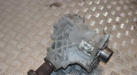 Gearbox transfer box case