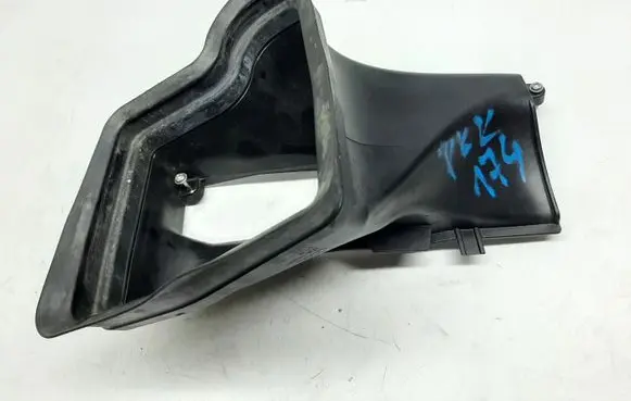 Audi A8 S8 D5 Air intake hose/pipe 4H0129617D