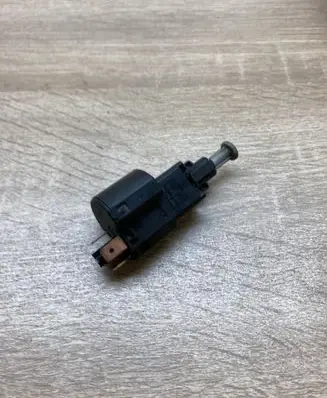 Opel Zafira A Brake pedal sensor switch 09132299 09175172 09175185