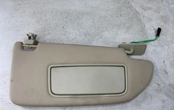 Volvo V70 Sun visor
