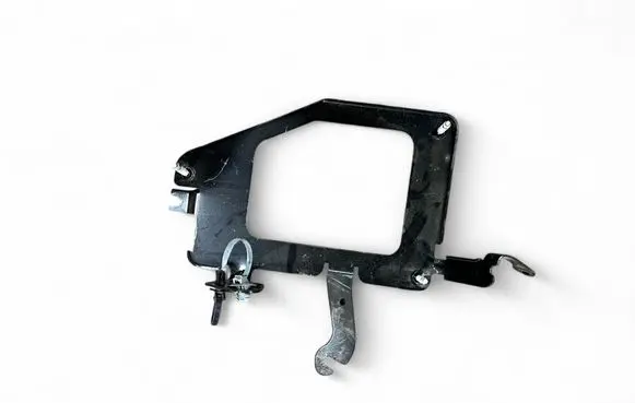 Other engine bay part