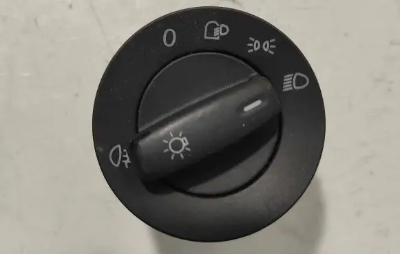 Volkswagen Caddy Light switch 1K0941431 743500250000 95212