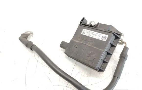Mercedes-Benz C W205 Battery relay fuse A0009061505 1110055 11071801623