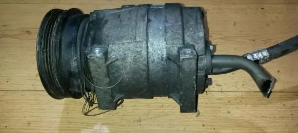 Renault Scenic I Air conditioning (A/C) compressor (pump) 7700103536