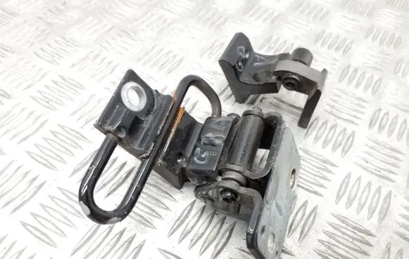 Rear door hinge set