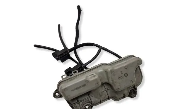 Volvo V70 Vacuum air tank 31339809 31339879