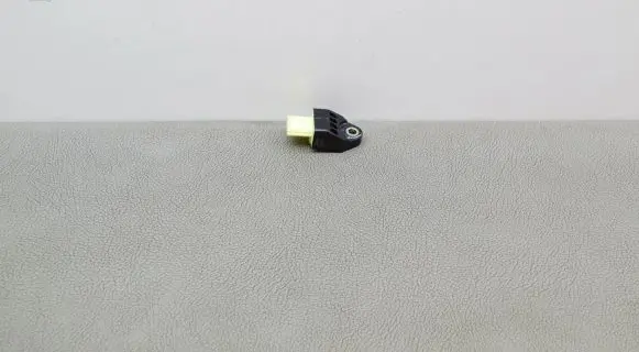 Toyota Prius (XW30) Airbag deployment crash/impact sensor 8983175020