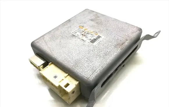 Toyota Avensis T270 Engine control unit/module JL501-00353