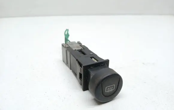 Peugeot Partner Windscreen/window heater switch