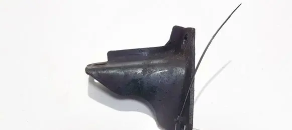Toyota Corolla Verso AR10 Engine mounting bracket 171390r010b