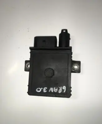 Jeep Grand Cherokee (WK) Glow plug pre-heat relay A6421530379