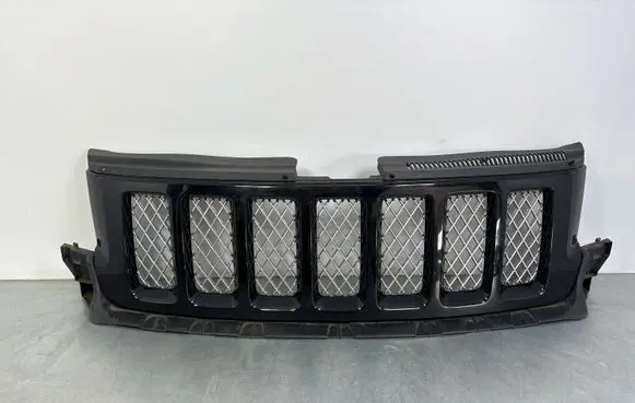 Jeep Grand Cherokee Front bumper upper radiator grill 57010708