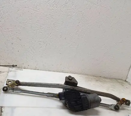 Volkswagen PASSAT B5.5 Front wiper linkage and motor 0390241528 3B1955113D