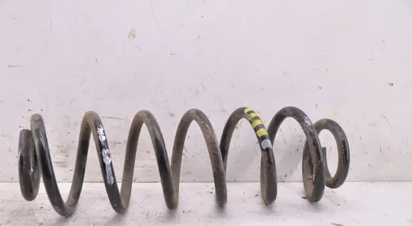 Audi Q3 8U Rear coil spring 