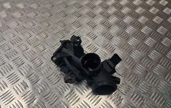 Volkswagen Golf V Air intake hose/pipe 03C145861D