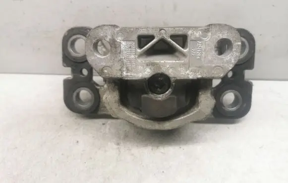 Volvo V70 Gearbox mount 6G927M121NF10