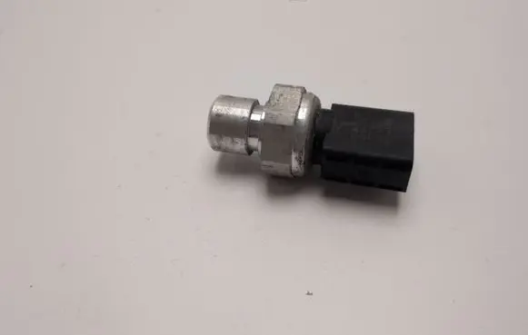 Skoda Octavia Mk4 Air conditioning (A/C) pressure sensor 5Q0959126B 82CP6802 HW003SW0003