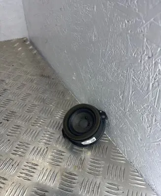 Audi Q3 8U Front door speaker 8U0035416A
