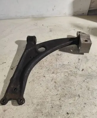 Volkswagen PASSAT B6 Front lower control arm/wishbone 3c0407153