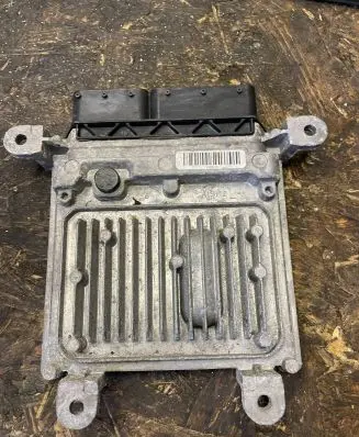 Mercedes-Benz Sprinter W906 Engine control unit/module A6519000700 A6519010600 6519000700
